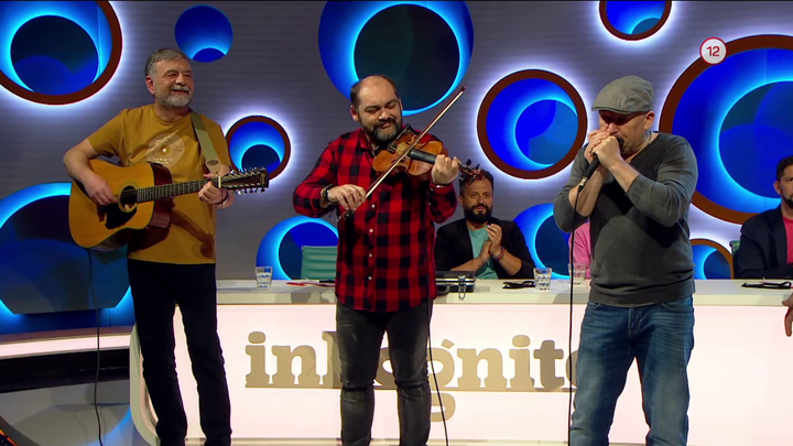 Mišo Hudák si v Inkognite zaspieval k svojim 50. narodeninám spolu s bratom Alexandrom a kapelou